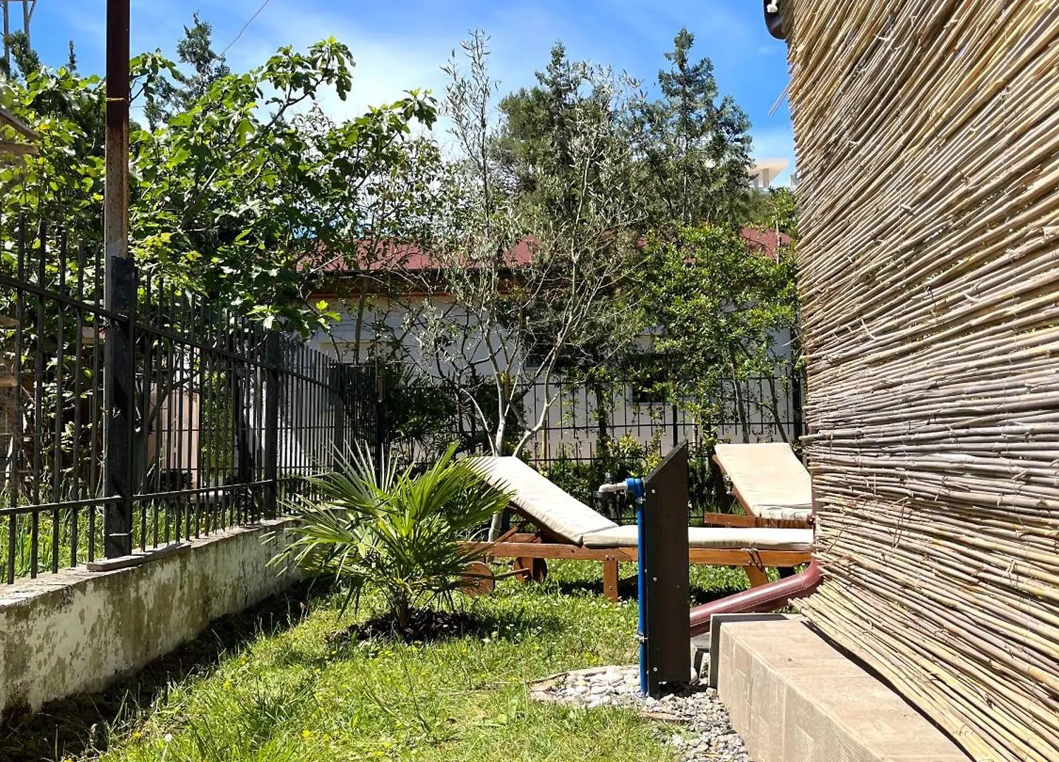 Seaside Cottage With Garden Golem  Albania